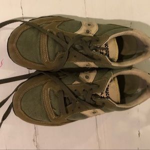 Saucony Jazz vegan size 8